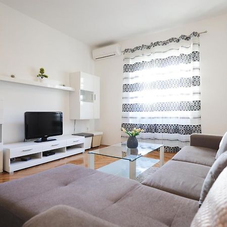Ferienwohnung Zara City Center Exterior foto