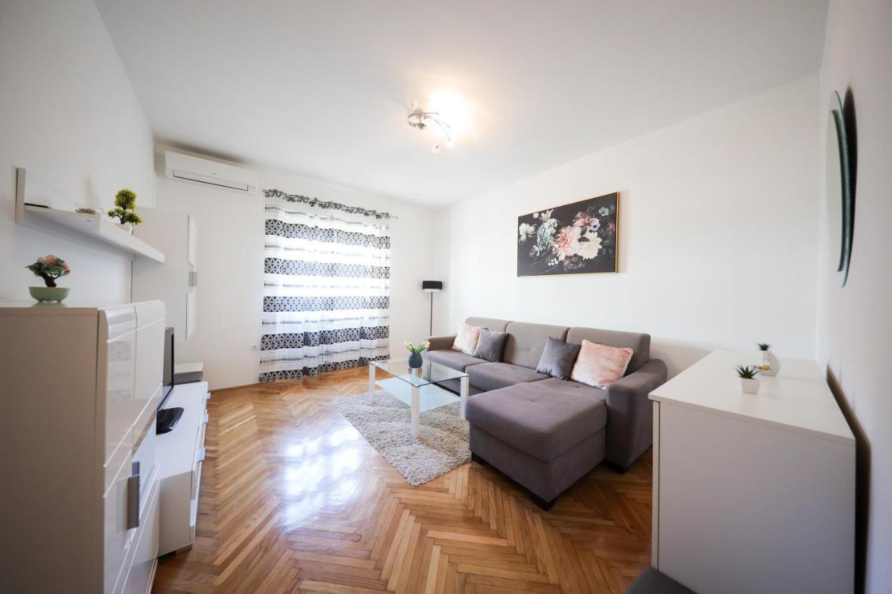 Ferienwohnung Zara City Center Exterior foto